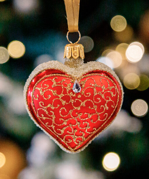 Heart - Red with a flourishes 1k0a3372