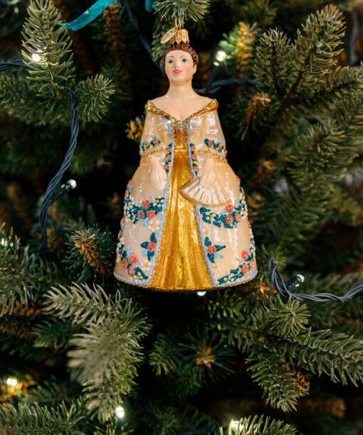 Lady in ivory  1k0a4056