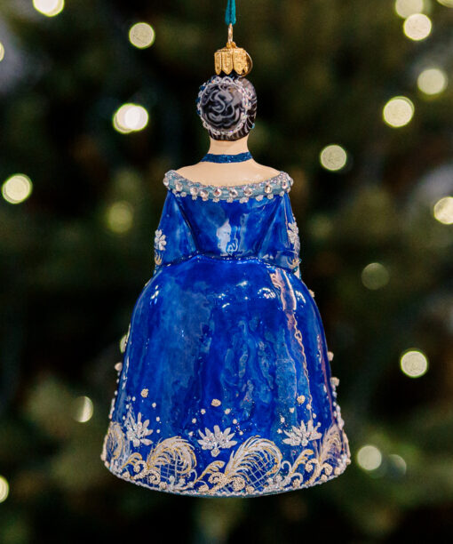 Lady in blue 1k0a4106