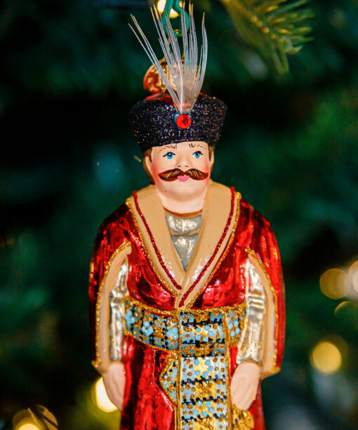 Nobleman in red  1k0a6810