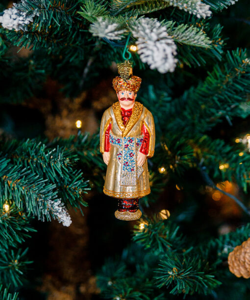 Nobleman in gold  1k0a6814