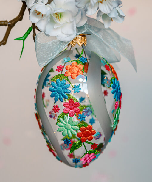 Glass Easter egg - blue floral garlands 1k0a7550