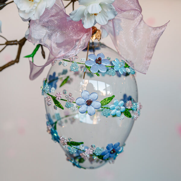 Garland egg - blue 1k0a7555