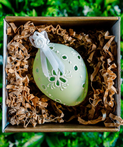 Lace egg in a box - green  1k0a7598