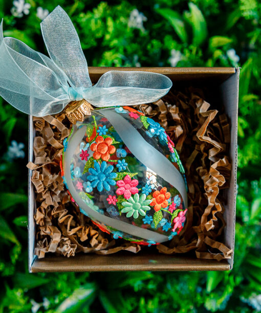 Easteregg in a box - blue garlands 1k0a7602