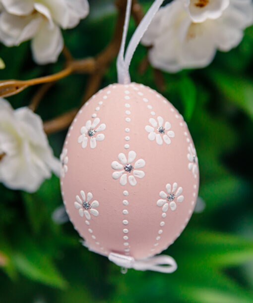 Pastel easter egg - pink with daisies & dots 1k0a7744
