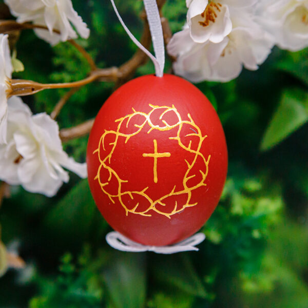 Easter Egg with a Lamb on red background 1k0a7901