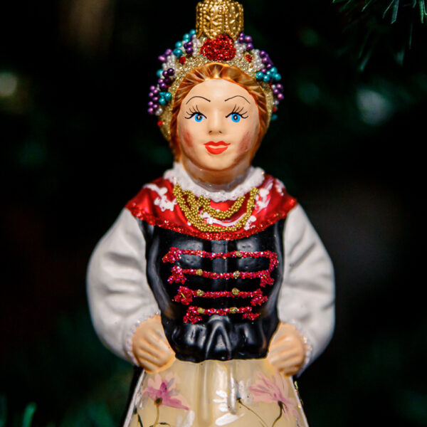 Bytom female folk costume 1k0a8635