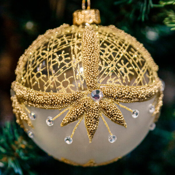 Royal Ornaments - Gold Festoon 1k0a8916