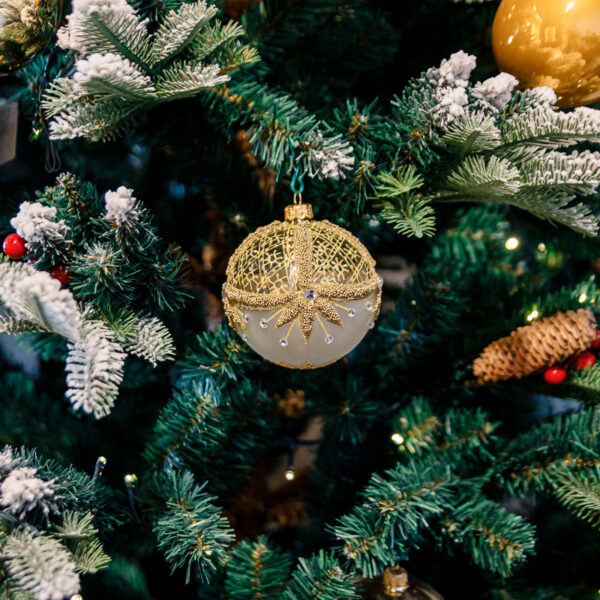 Royal Ornaments - Gold Festoon 1k0a8917