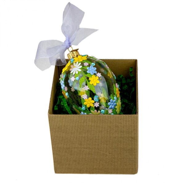 Easteregg in a box - light blue garlands 1k0a9970
