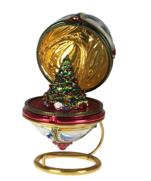 Winter forest  4545k00 hr o 1