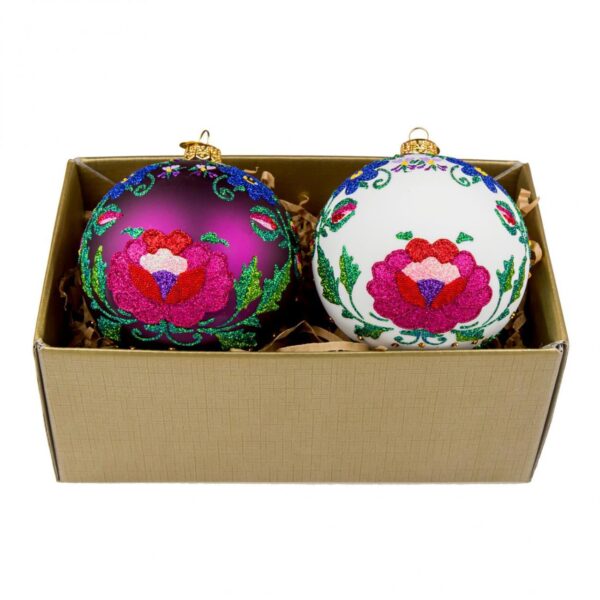Set - Silesia embroideries in a gold box Img 2490