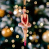 Dancer - prima balerina in a claret  1k0a9000