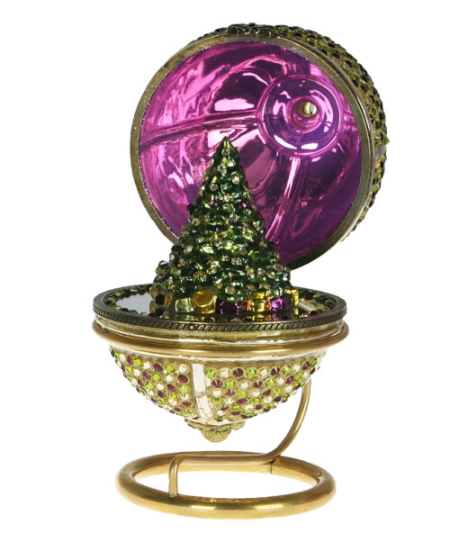 Christmas tree in purple  3368k00 1