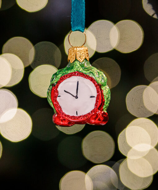 Mini - red clock 1k0a3732