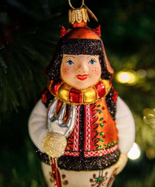 Polish Carolers - Devil  1k0a3812