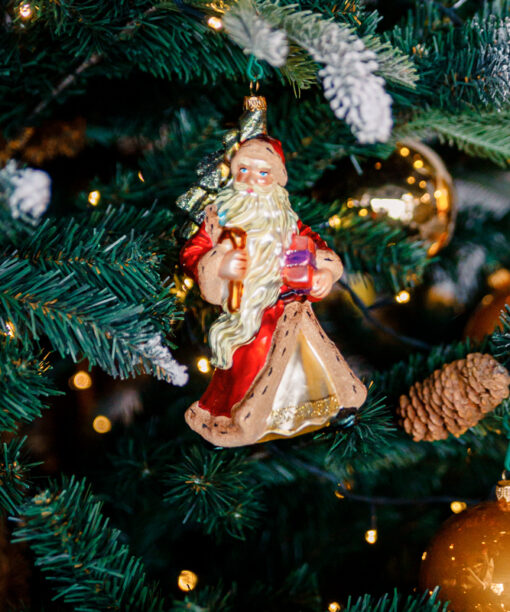 Victorian Collection - Santa tiptoes  1k0a7404