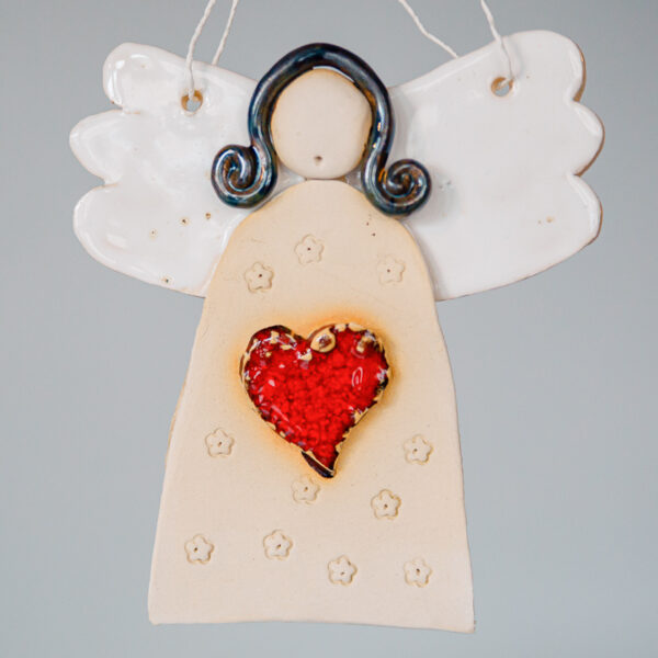 Ceramic angel - heart & flowers 1k0a6438