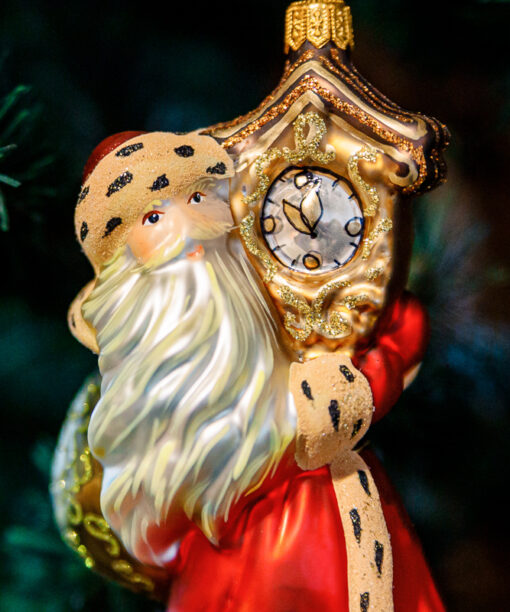 Victorian Collection - Santa with a clock  1k0a8253