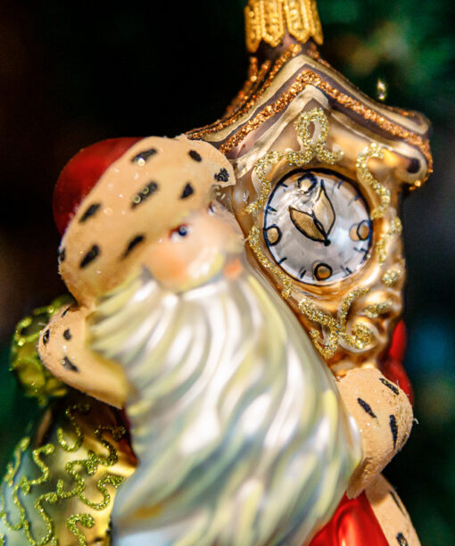 Victorian Collection - Santa with a clock  1k0a8254