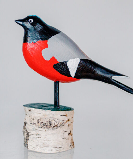 Red wooden bullfinch bird 1k0a6629