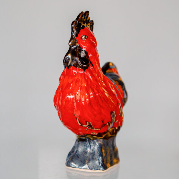 Ceramiczny, czerwony kogut stojący 1k0a6668