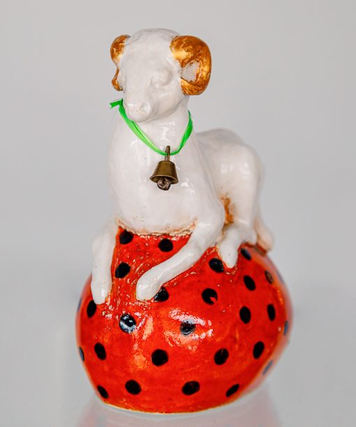 Ryszard Krawczyk - Ceramic ram on an orange egg 1k0a8067