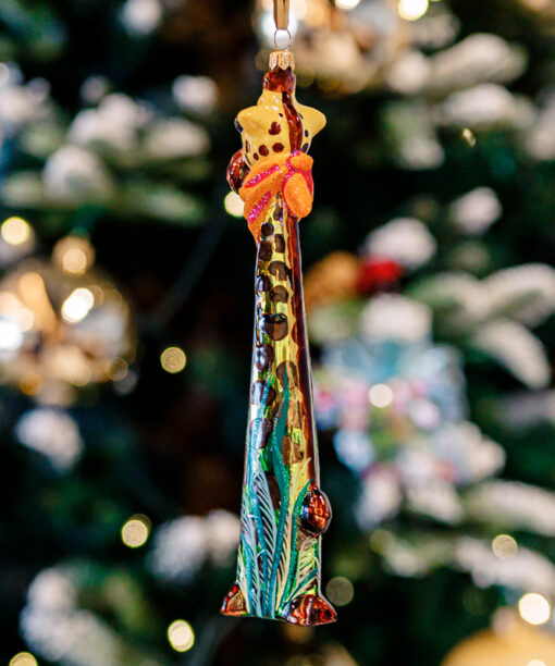 A pistil giraffe 1k0a8142