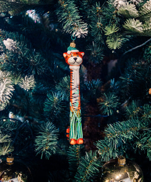 A pistil tiger  1k0a8241