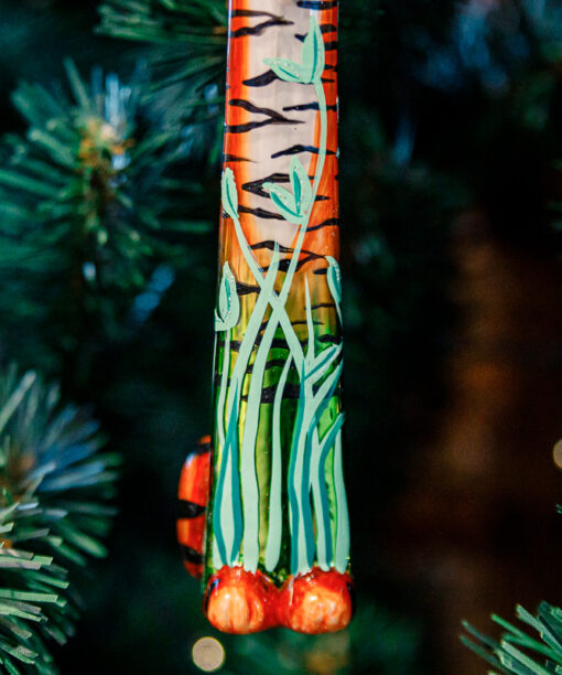 A pistil tiger  1k0a8243