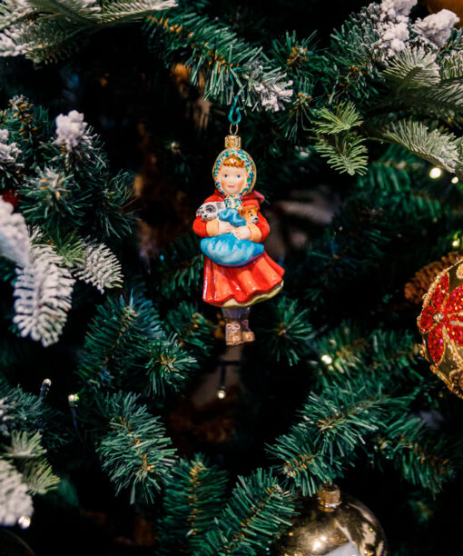 Little girl with a dog and a kitten  1k0a9739