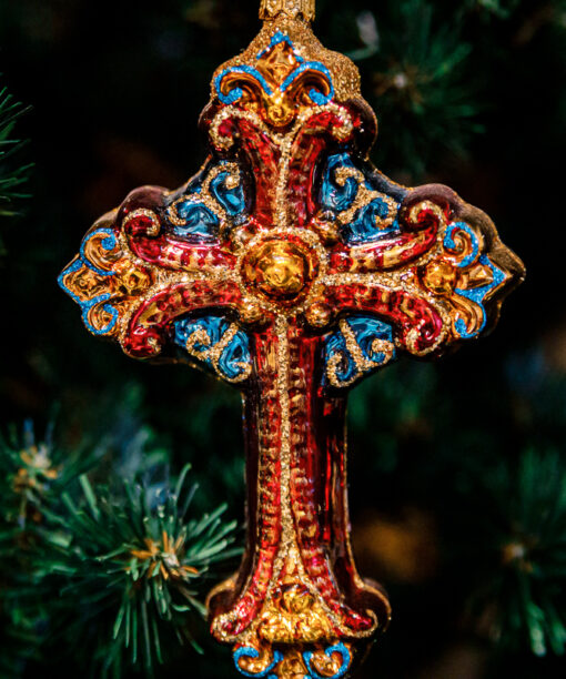 Navy blue and red cross  1k0a0681