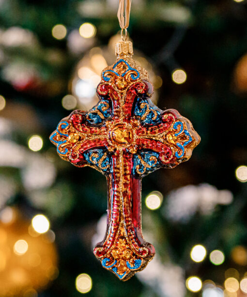 Navy blue and red cross  1k0a0691