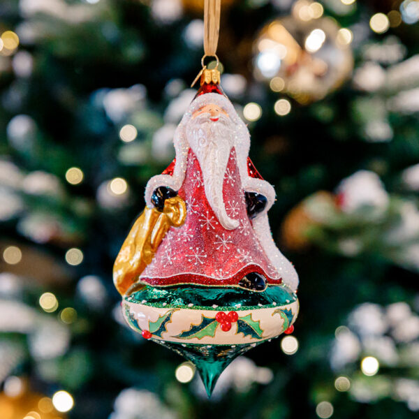 Santa Clouse with a bag 19 08 3