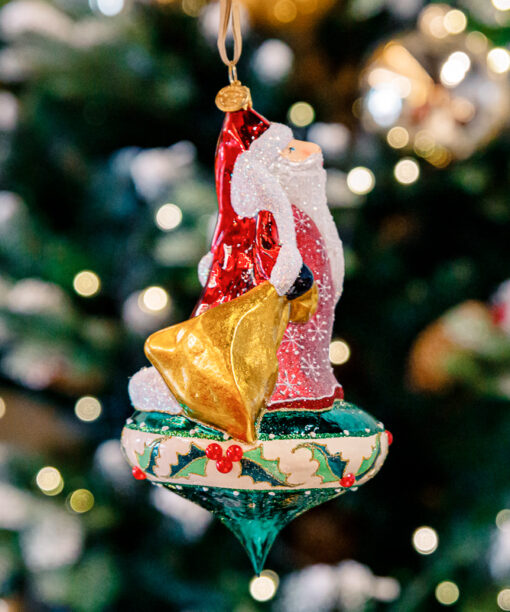 Santa Clouse with a bag  19 08 4