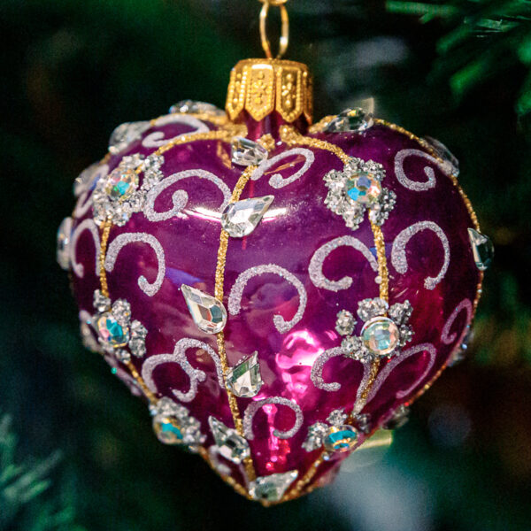 Heart - Violet crystals 1k0a3406