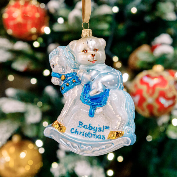 Boy's first christmas 1k0a3616