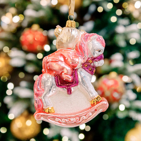 Girl's first christmas 1k0a3621