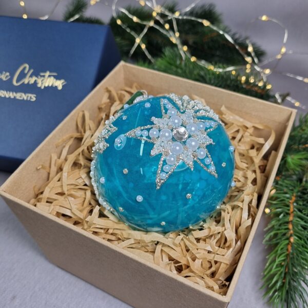The star of Bethlehem on turquoise 0010 23049mgx 2 scaled