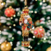 Nutcracker with walking stick  1k0a6039