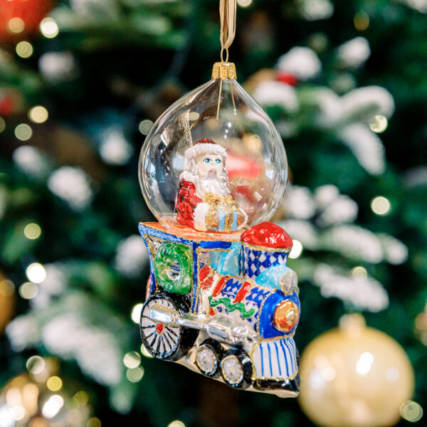 Santa Claus and the locomotive 1k0a6089