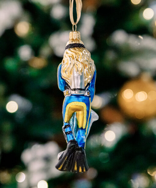 Female diver 1k0a6173