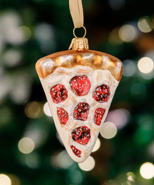 Slice of a pizza 1k0a6174