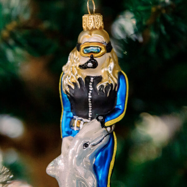 Female diver 1k0a6229