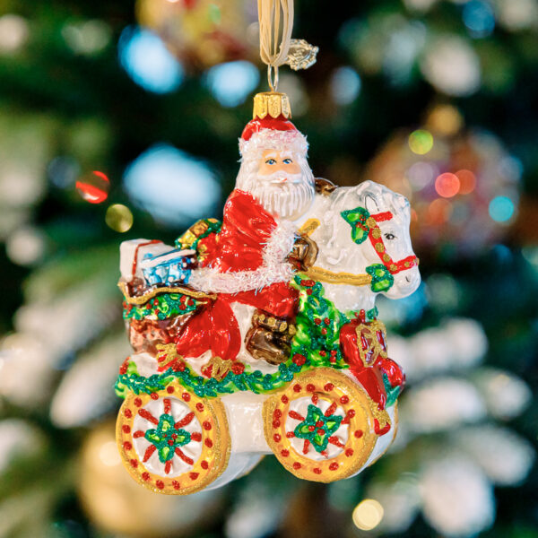 Santa on a horse 1k0a6745