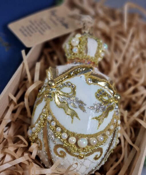 Royal egg - bow  F1968 24465mgx 3 scaled