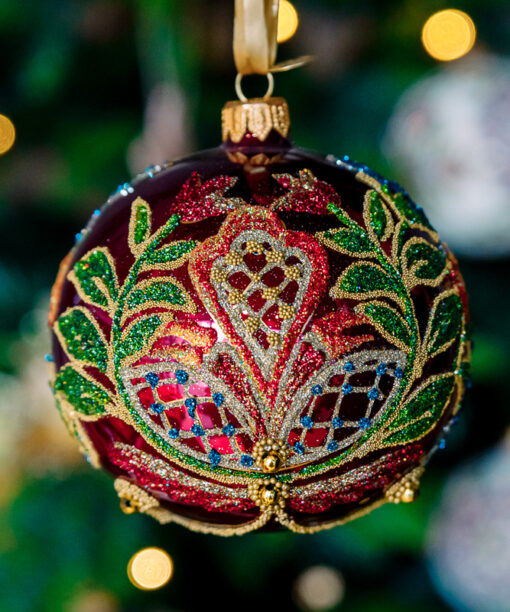 Ornate embroidery - iridescent burgundy 1k0a7402
