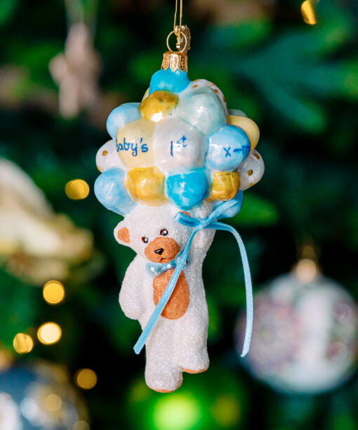 Teddy bear for the boy's first Christmas 1k0a7490