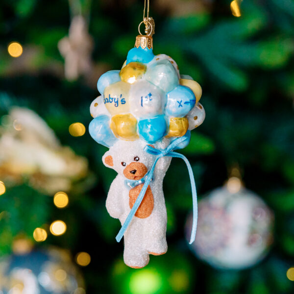 Teddy bear for the boy's first Christmas 1k0a7490